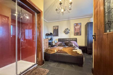 undefined, Freehold 6 Bedroom Guest House Located In Sennen Cove