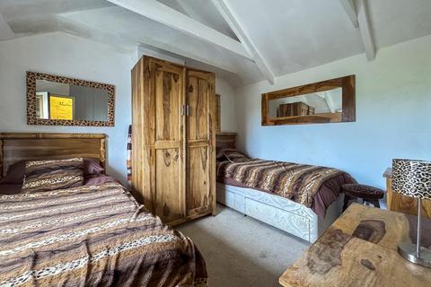undefined, Freehold 6 Bedroom Guest House Located In Sennen Cove