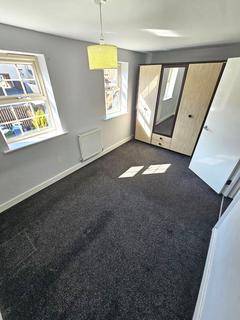 4 bedroom terraced house to rent, Barnsley Road, Wombwell S73