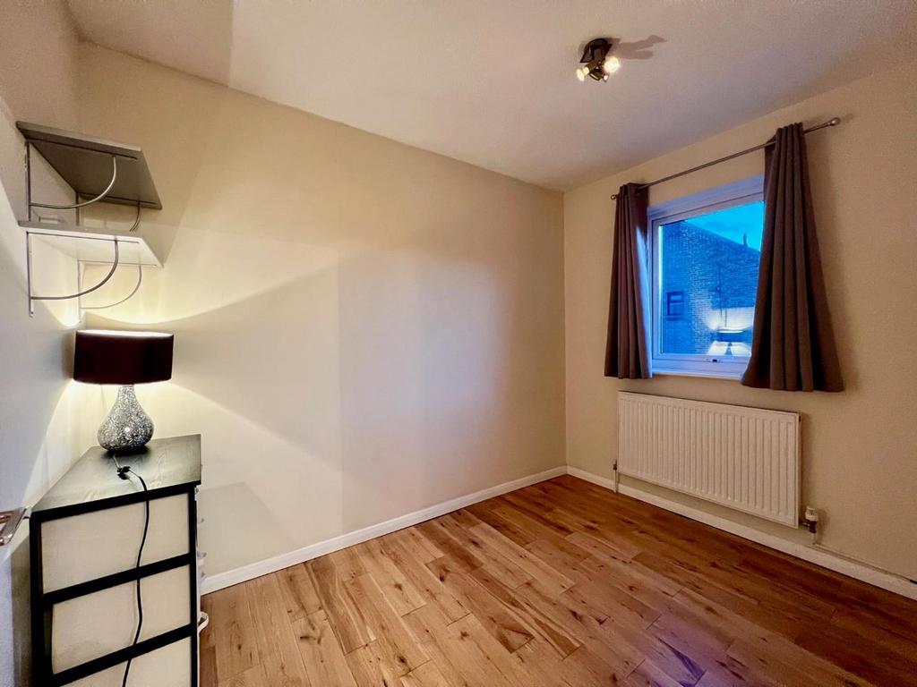 Bedroom 2.jpg