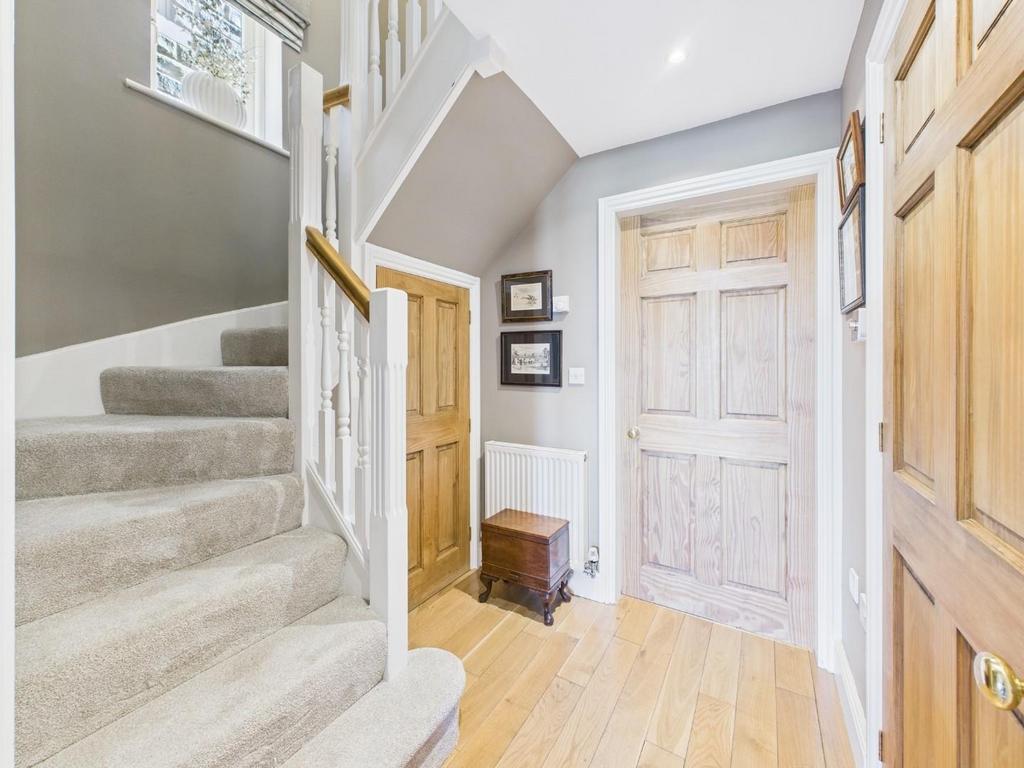 CAM04899 G0-PR0054-STILL005.jpg