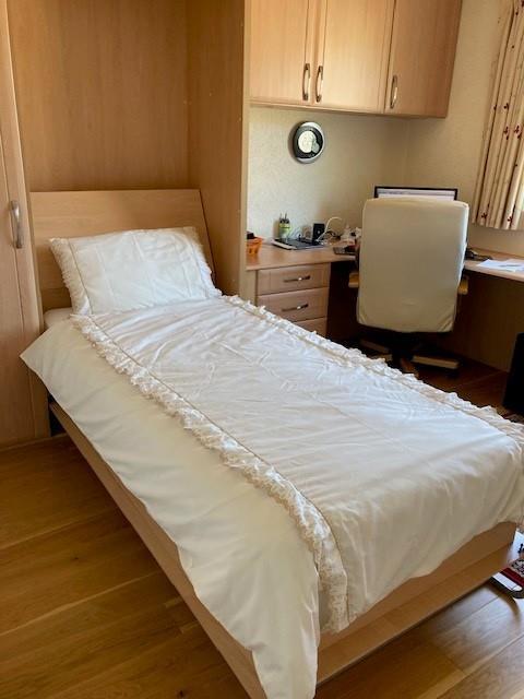 Pull out bed.jpg
