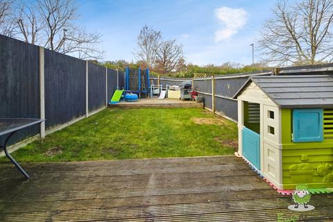 8 Lapin Lane, Hatch Warren, Basingstoke, RG22 4XH