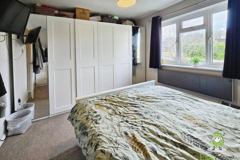 8 Lapin Lane, Hatch Warren, Basingstoke, RG22 4XH