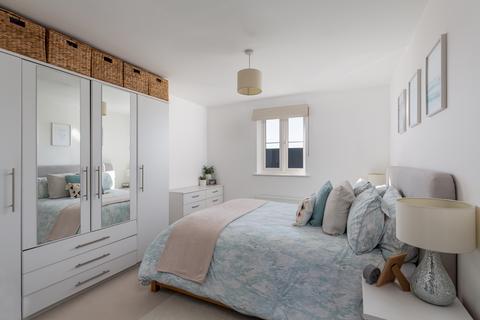 2 bedroom flat for sale, Webber Street, Horley, Surrey, RH6