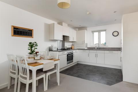 2 bedroom flat for sale, Webber Street, Horley, Surrey, RH6