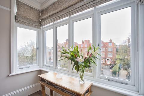 3 bedroom flat for sale, Earls Avenue, Folkestone, CT20
