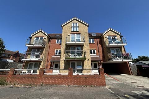 2 bedroom flat for sale, Ambleside Drive, Southend on Sea