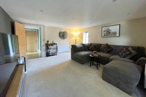 2 bedroom apartment for sale, Queens Road, FARNBOROUGH GU14