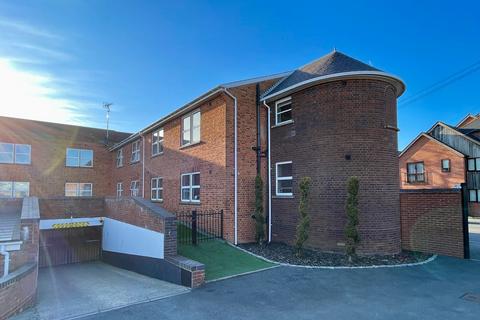 2 bedroom apartment for sale, Queens Road, FARNBOROUGH GU14