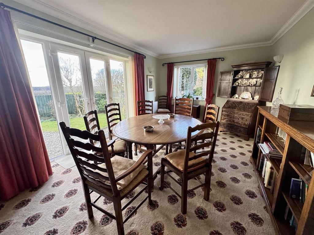 Dining Room/Play Room