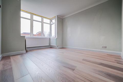 3 bedroom semi-detached house for sale, Lawn Lane, Hemel Hempstead, HP3