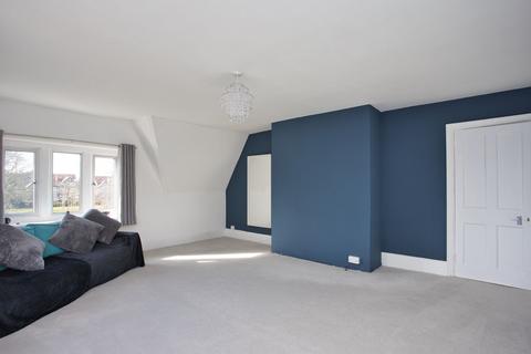 2 bedroom flat for sale, Grimston Gardens, Folkestone, CT20