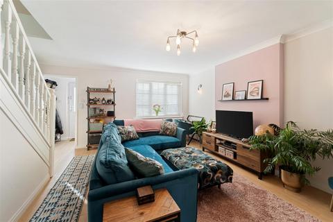 3 bedroom semi-detached house for sale, Alberbury Avenue, Timperley, Altrincham