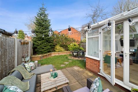 3 bedroom semi-detached house for sale, Alberbury Avenue, Timperley, Altrincham
