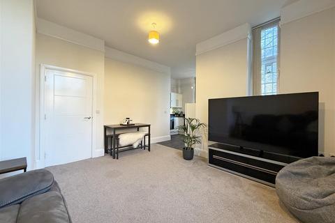 1 bedroom apartment for sale, Leighton Park, Bicton Heath, Shrewsbury