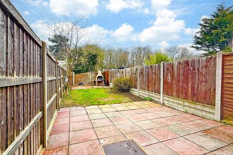7 Station Road, Meopham, Gravesend, DA13 0LX
