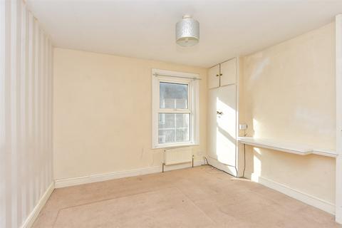 7 Station Road, Meopham, Gravesend, DA13 0LX