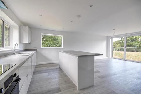 Plot for sale, Chitcombe Road, Broad Oak