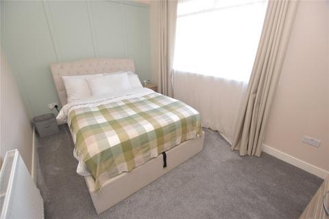 3 bedroom semi-detached house for sale, Brooklands Drive, Leeds, West Yorkshire