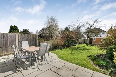 120 Erskine Road, Sutton, SM1 3BW