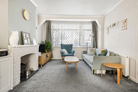 120 Erskine Road, Sutton, SM1 3BW