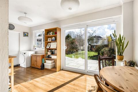 120 Erskine Road, Sutton, SM1 3BW