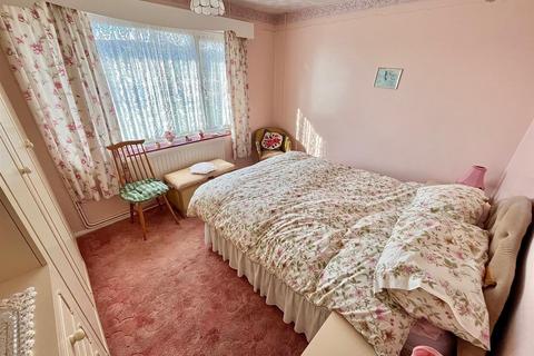 2 bedroom semi-detached bungalow for sale, Norwich Road, Caister-On-Sea
