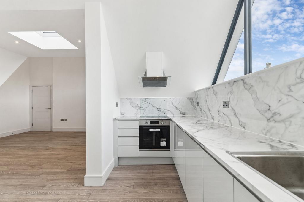 Kitchen / Reception