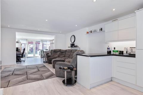 4 bedroom terraced house for sale, Chesterfield Road, Goring-By-Sea