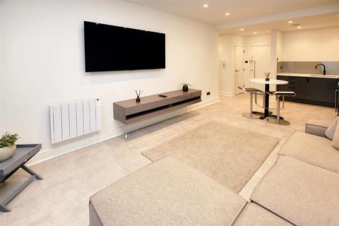 1 bedroom flat for sale, Lyons Crescent, Tonbridge