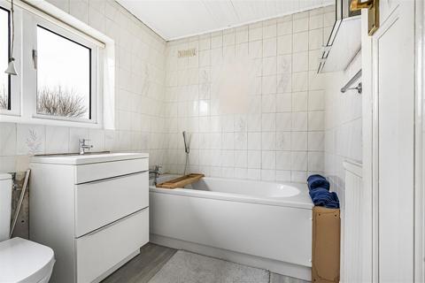 undefined, Temple Way, Sutton