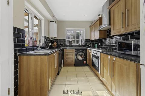 3 bedroom semi-detached house for sale, Hectorage Road, Tonbridge