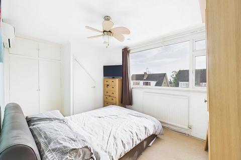 2 Badger Close, Yaxley, Peterborough, PE7 3JU