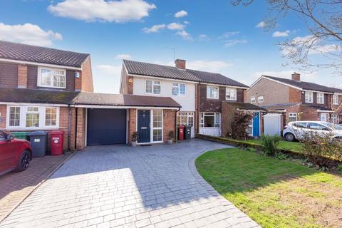 3 bedroom semi-detached house for sale, Meadfield Road, Langley SL3