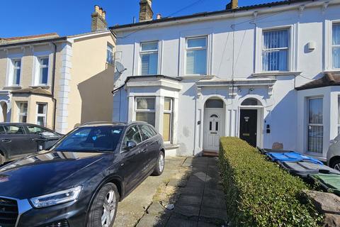2 bedroom flat for sale, London SE25