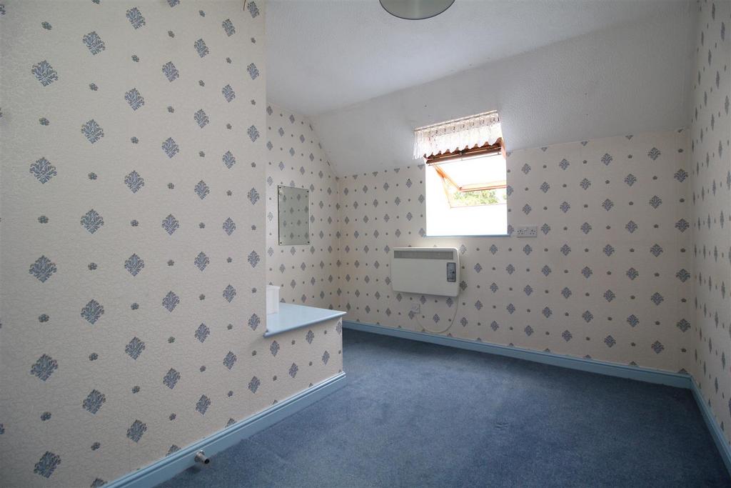 Bedroom 2 .JPG