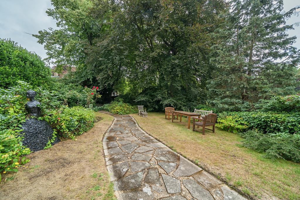 1331265-8-68820b0...