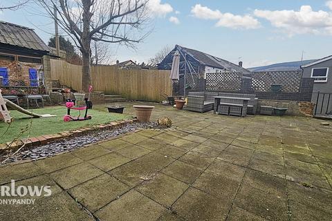 undefined, Ty Celennyn, Pentre CF41