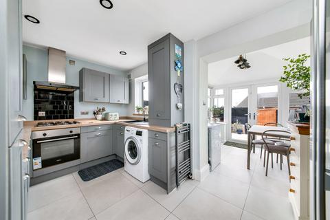 2 bedroom terraced house for sale, Wentworth Avenue, Emley, HD8