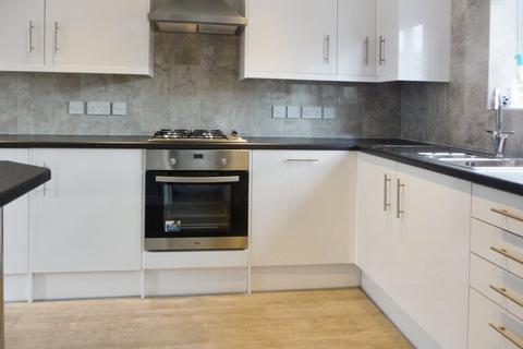 3 bedroom terraced house to rent, Cherry Way, Hatfield, Hatfield, AL10