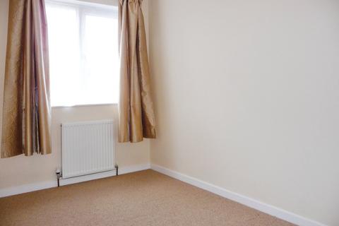3 bedroom terraced house to rent, Cherry Way, Hatfield, Hatfield, AL10