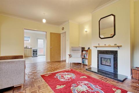 3 bedroom detached bungalow for sale, St. Albans Road, Cambridge