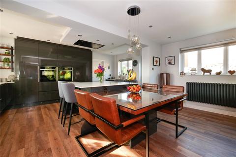 42 Oakleigh View, Baildon, Shipley, BD17 5TP
