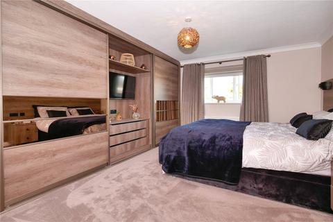 42 Oakleigh View, Baildon, Shipley, BD17 5TP