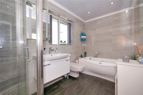 42 Oakleigh View, Baildon, Shipley, BD17 5TP