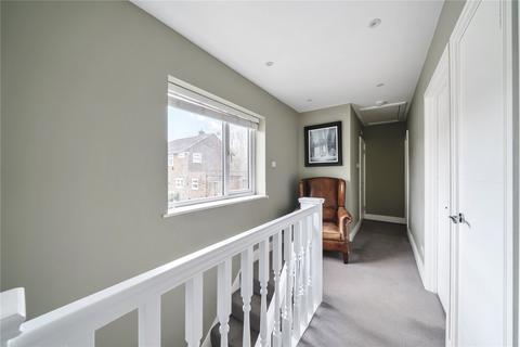 40 Fort Road, Halstead, Sevenoaks, TN14 7BT
