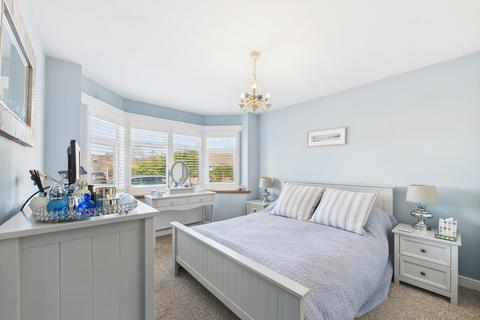3 bedroom semi-detached bungalow for sale, Sandwood Road, Ramsgate, CT11