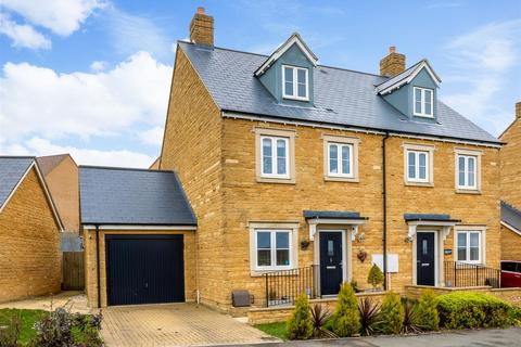 undefined, Evans Way, Chipping Norton OX7