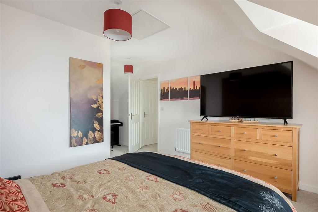 38 Evans Way-9.jpg